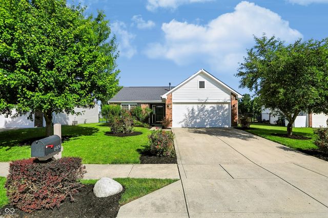 6904 N Laredo Drive, Mccordsville, IN 46055