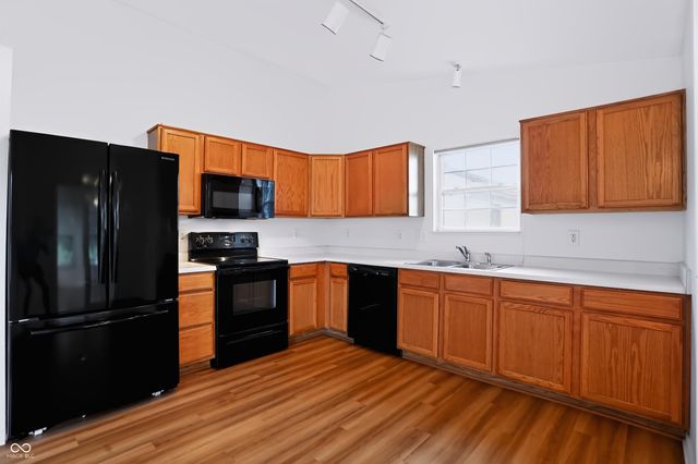 6904 N Laredo Drive, Mccordsville, IN 46055