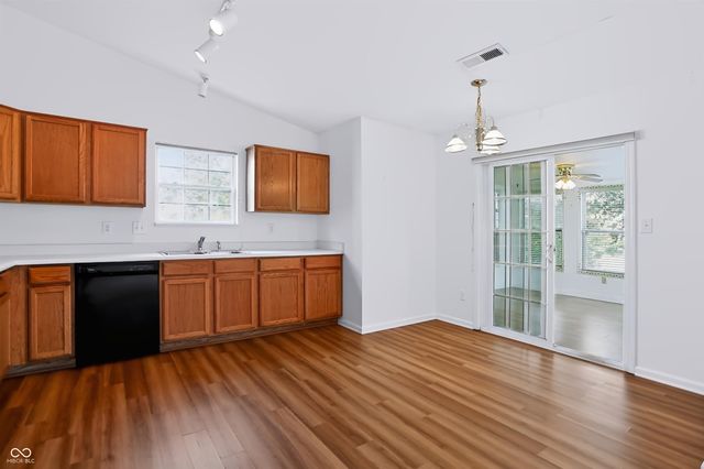 6904 N Laredo Drive, Mccordsville, IN 46055