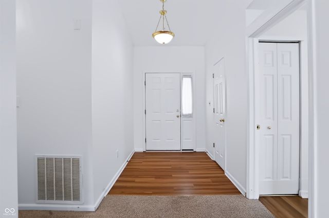 6904 N Laredo Drive, Mccordsville, IN 46055