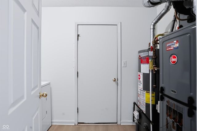 6904 N Laredo Drive, Mccordsville, IN 46055