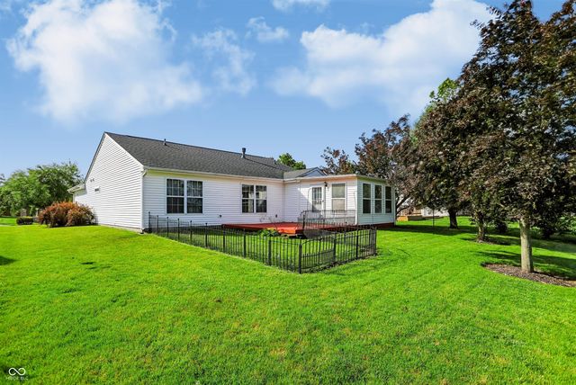 6904 N Laredo Drive, Mccordsville, IN 46055