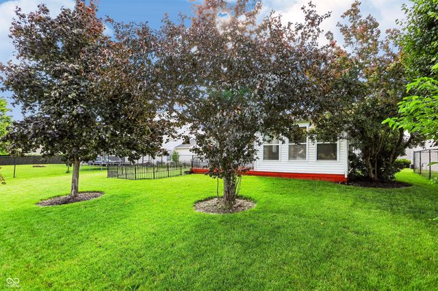 6904 N Laredo Drive, Mccordsville, IN 46055