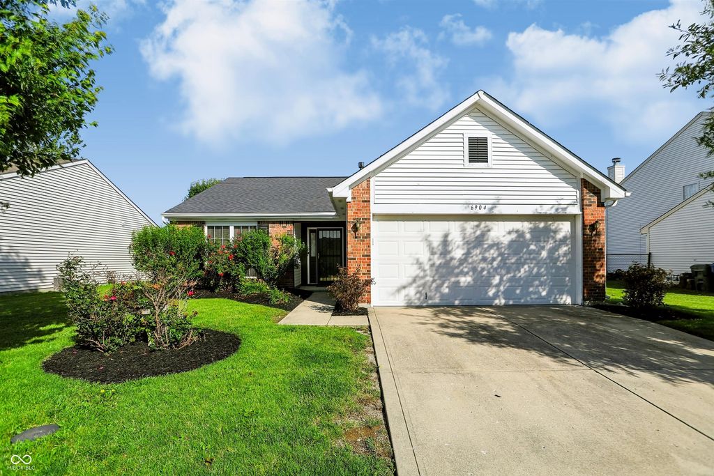 6904 N Laredo Drive, Mccordsville, IN 46055
