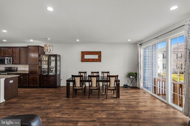 23 LARKSPUR LN, Monroe Township, NJ 08831