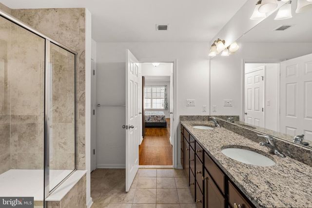 23 LARKSPUR LN, Monroe Township, NJ 08831