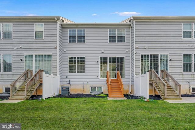 23 LARKSPUR LN, Monroe Township, NJ 08831