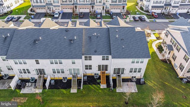 23 LARKSPUR LN, Monroe Township, NJ 08831