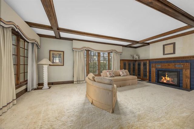 430 W Upton Avenue, Reed City, MI 49677