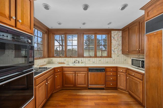 430 W Upton Avenue, Reed City, MI 49677