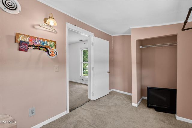 425 Beasley Street, Elizabethton, TN 37643