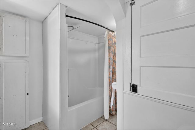 425 Beasley Street, Elizabethton, TN 37643