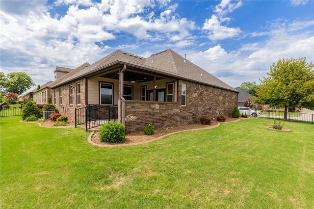 5669 Schio Avenue, Springdale, AR 72762