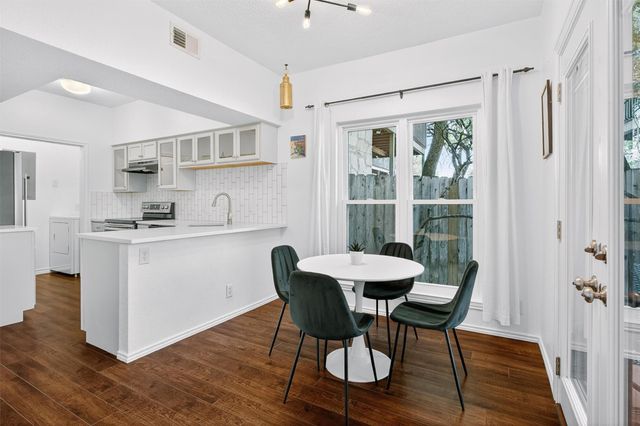 3809 Spicewood Springs RD 103, Austin, TX 78759