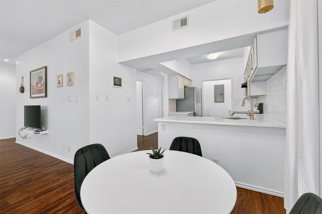 3809 Spicewood Springs RD 103, Austin, TX 78759