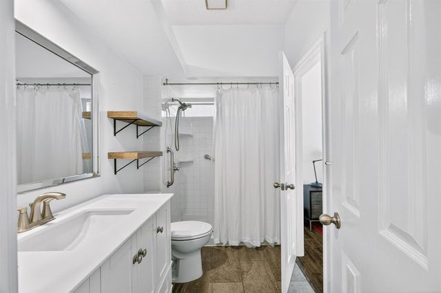 3809 Spicewood Springs RD 103, Austin, TX 78759