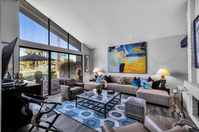 107 Tanglewood Trail, Palm Desert, CA 92211