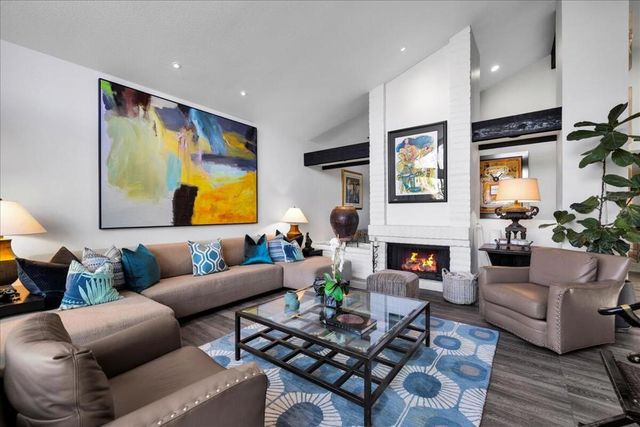 107 Tanglewood Trail, Palm Desert, CA 92211