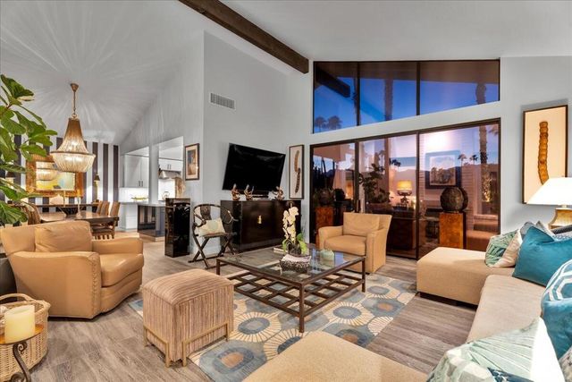 107 Tanglewood Trail, Palm Desert, CA 92211