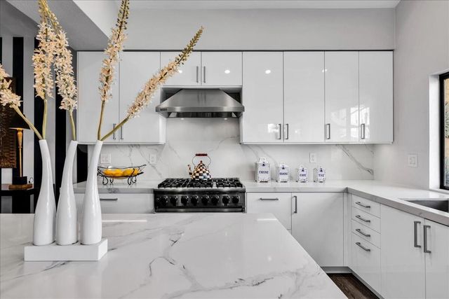 107 Tanglewood Trail, Palm Desert, CA 92211