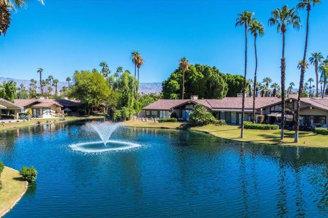 107 Tanglewood Trail, Palm Desert, CA 92211