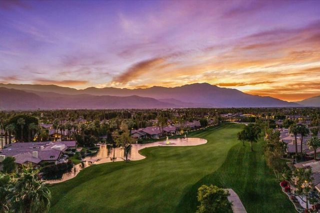 107 Tanglewood Trail, Palm Desert, CA 92211