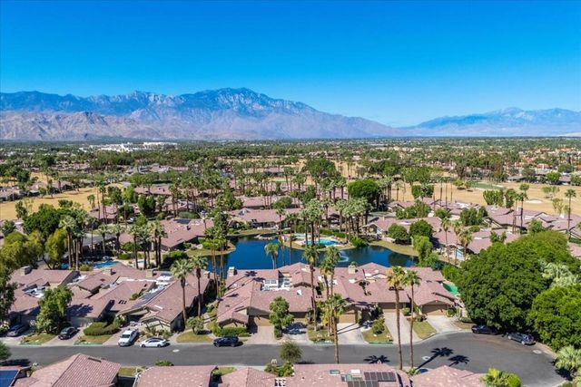 107 Tanglewood Trail, Palm Desert, CA 92211