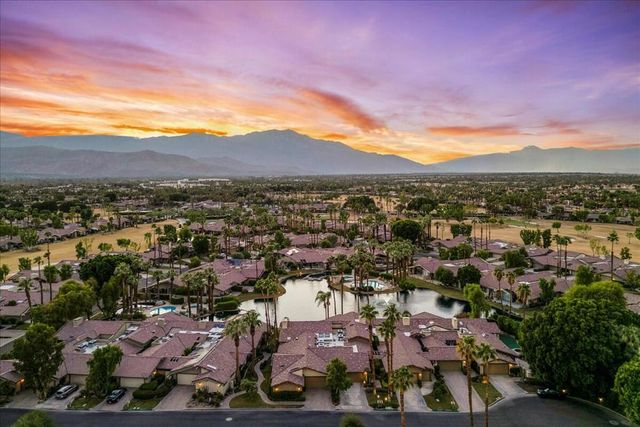 107 Tanglewood Trail, Palm Desert, CA 92211