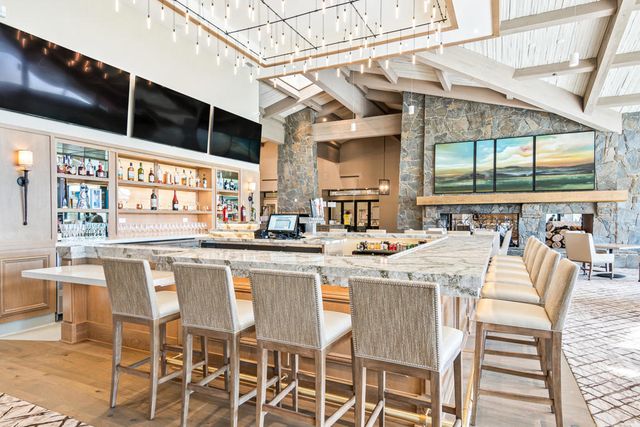 107 Tanglewood Trail, Palm Desert, CA 92211