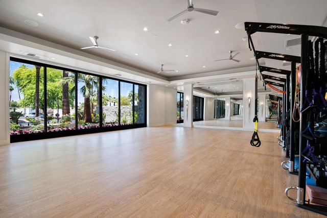 107 Tanglewood Trail, Palm Desert, CA 92211