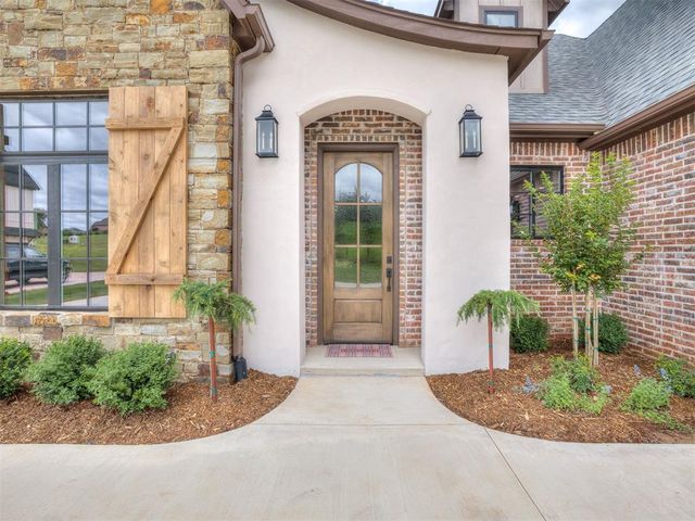 3394 Red Ridge Drive, Blanchard, OK 73010