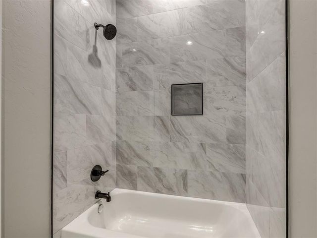 3394 Red Ridge Drive, Blanchard, OK 73010