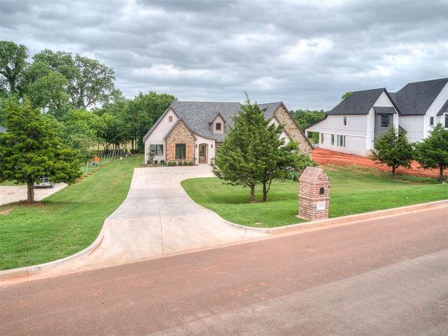 3394 Red Ridge Drive, Blanchard, OK 73010