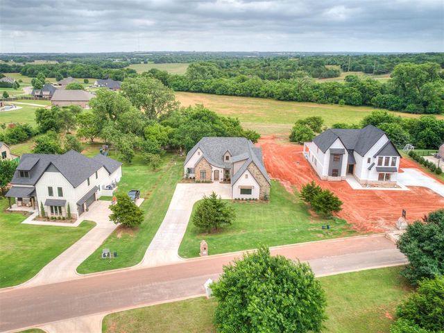 3394 Red Ridge Drive, Blanchard, OK 73010