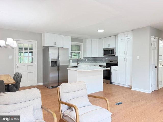 2402 JOSEPH DR, Clinton, MD 20735
