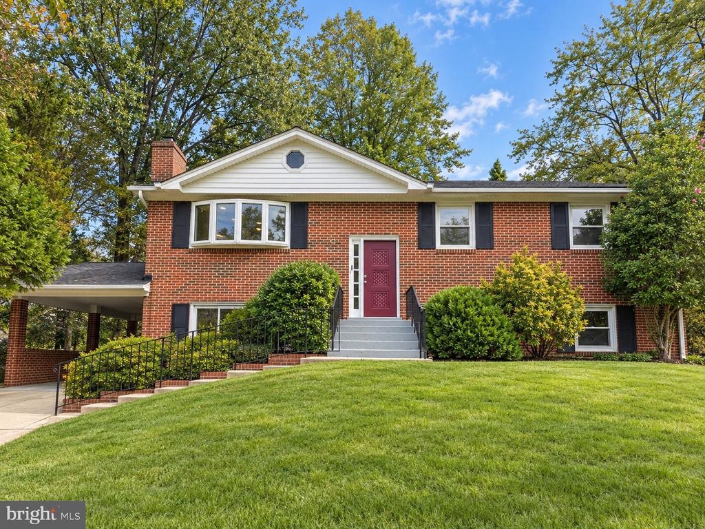 2402 JOSEPH DR, Clinton, MD 20735