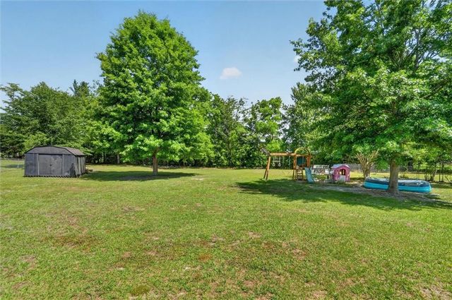 244 Deerwood Drive, Hinesville, GA 31313