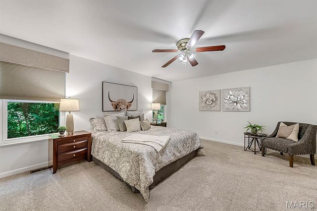 713 Barham Down Drive, Ballwin, MO 63011