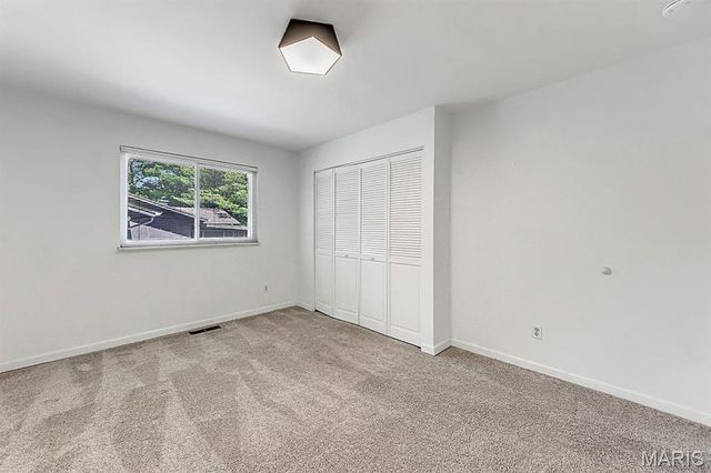 713 Barham Down Drive, Ballwin, MO 63011