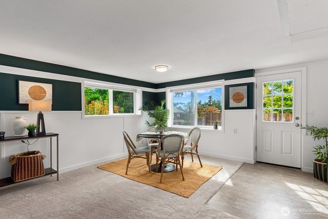 10753 28th Avenue SW, Seattle, WA 98146