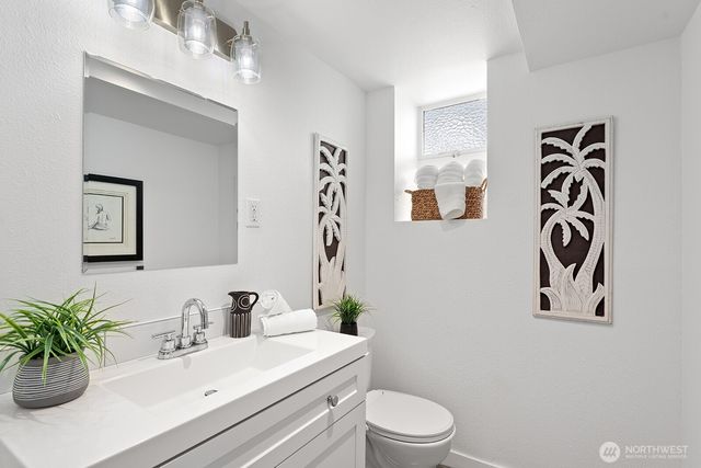 10753 28th Avenue SW, Seattle, WA 98146