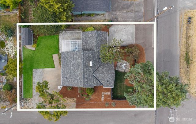 10753 28th Avenue SW, Seattle, WA 98146