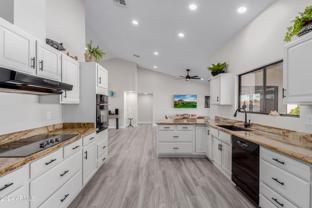 18019 N 137TH Drive N, Sun City West, AZ 85375