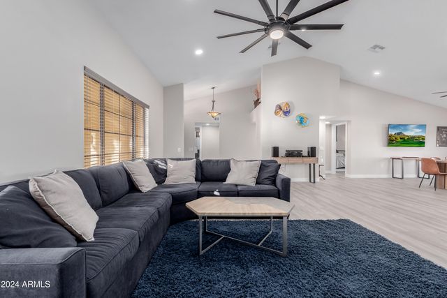 18019 N 137TH Drive N, Sun City West, AZ 85375