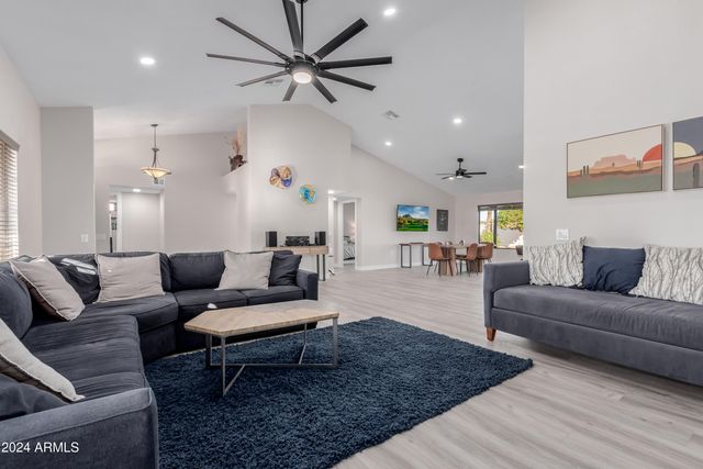 18019 N 137TH Drive N, Sun City West, AZ 85375