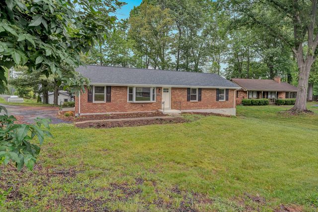 4549 Kirkwood DR, Roanoke, VA 24018