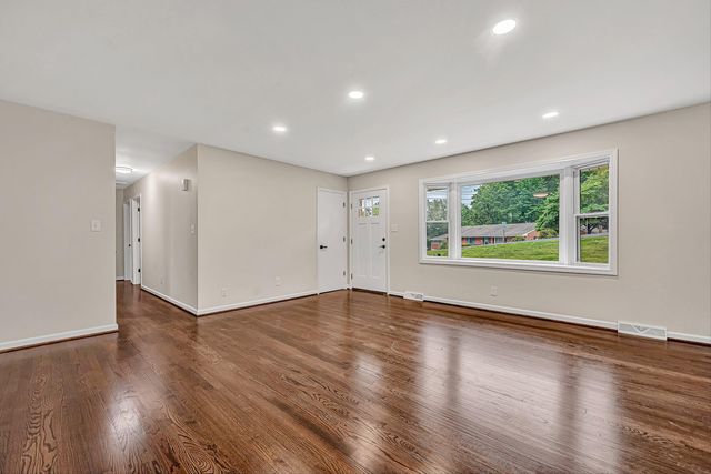 4549 Kirkwood DR, Roanoke, VA 24018