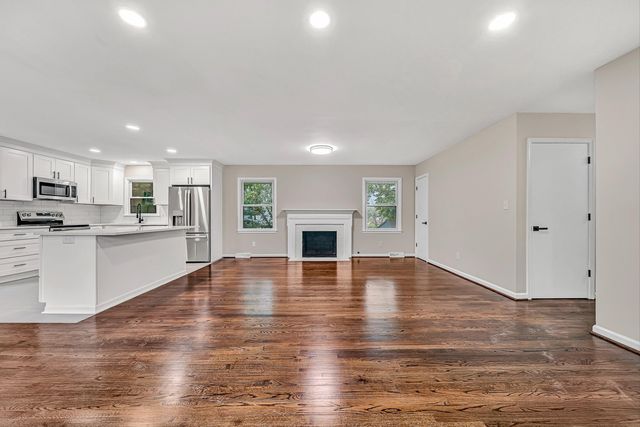 4549 Kirkwood DR, Roanoke, VA 24018