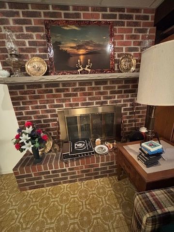 151 Rose Tree Lane, Lindenhurst, IL 60046