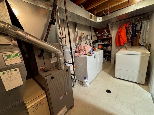 151 Rose Tree Lane, Lindenhurst, IL 60046